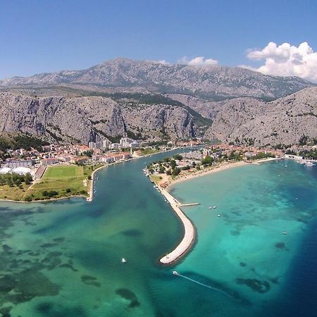 Apartments With A Parking Space Omis - 4327 Exterior foto