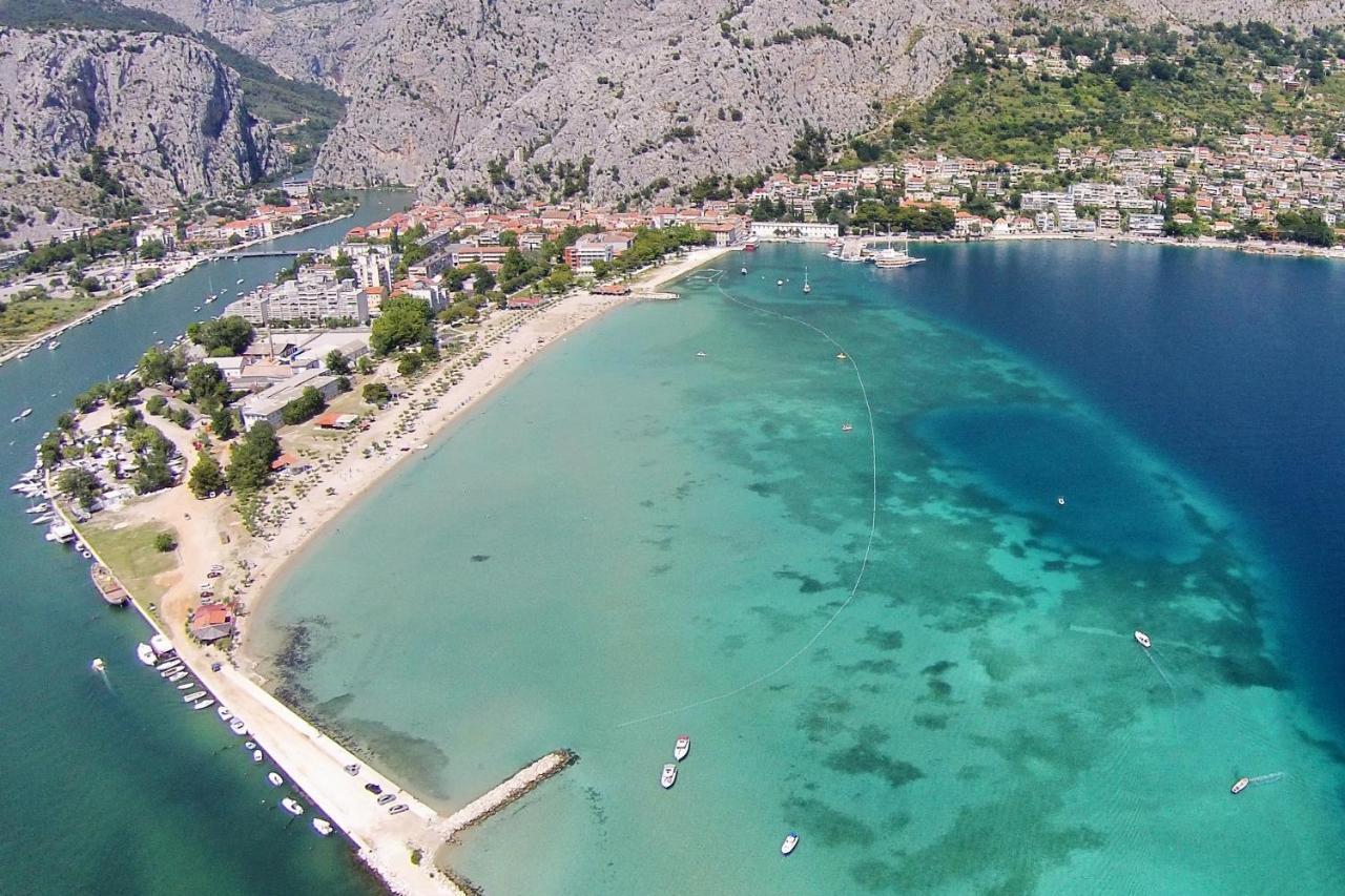 Apartments With A Parking Space Omis - 4327 Exterior foto